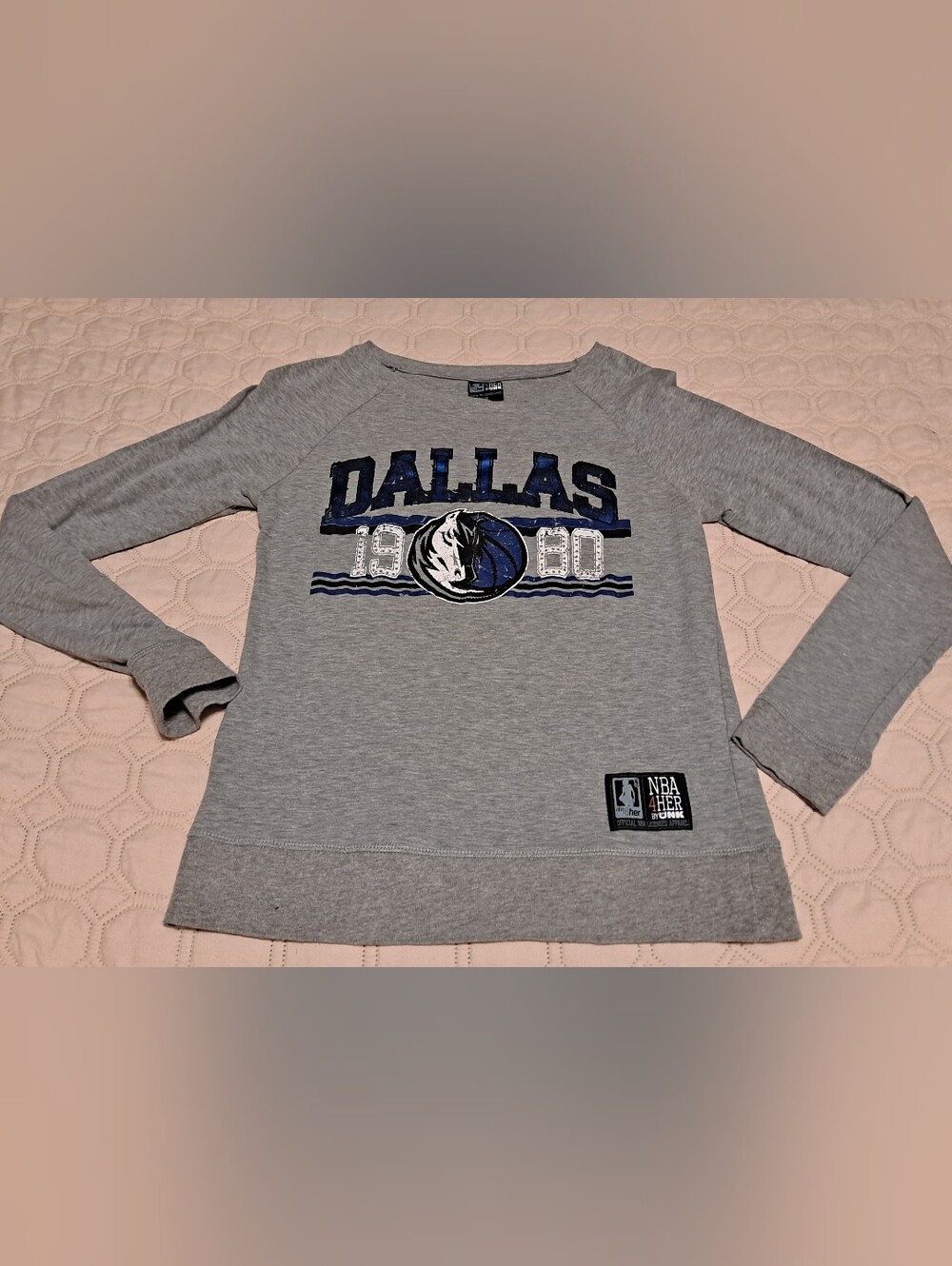 NBA Dallas Mavericks Gray and Blue Women's Crewneck Sweatshirt Sz M